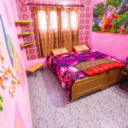 Somit Paying Guest House Varanasi Eksteriør bilde