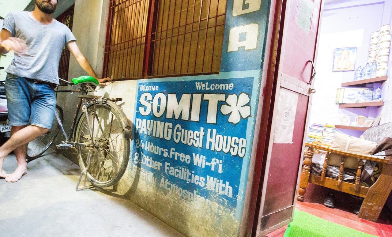 Somit Paying Guest House Varanasi Eksteriør bilde